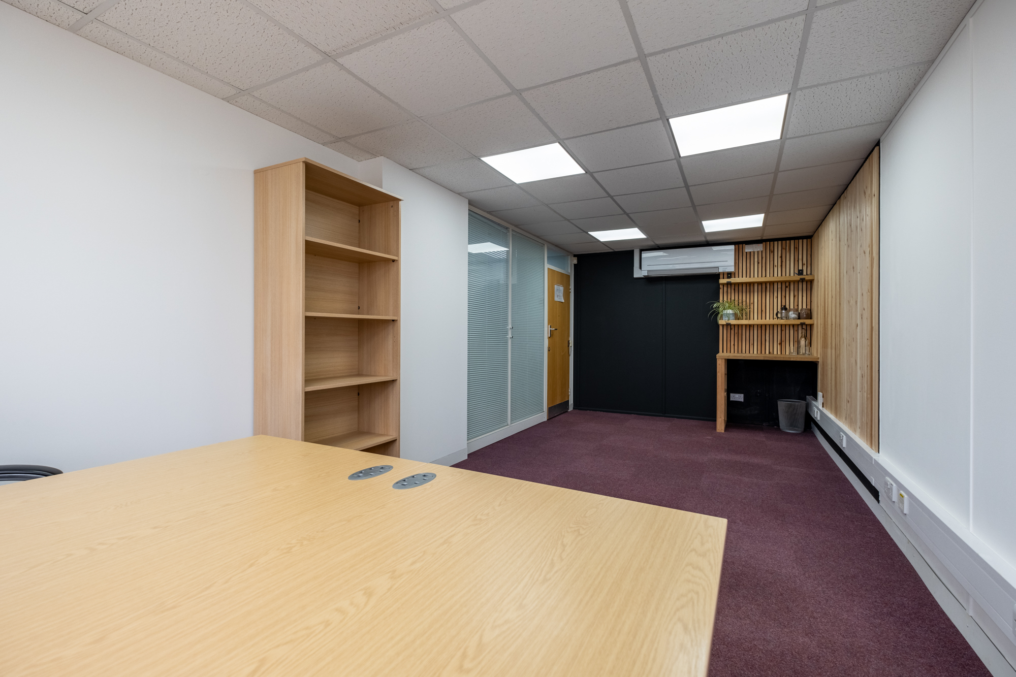 Office 6c, First Floor, 4 Tannery House - 226FT² 3 Small Office in Tannery Business Centre On The 1st Floor
