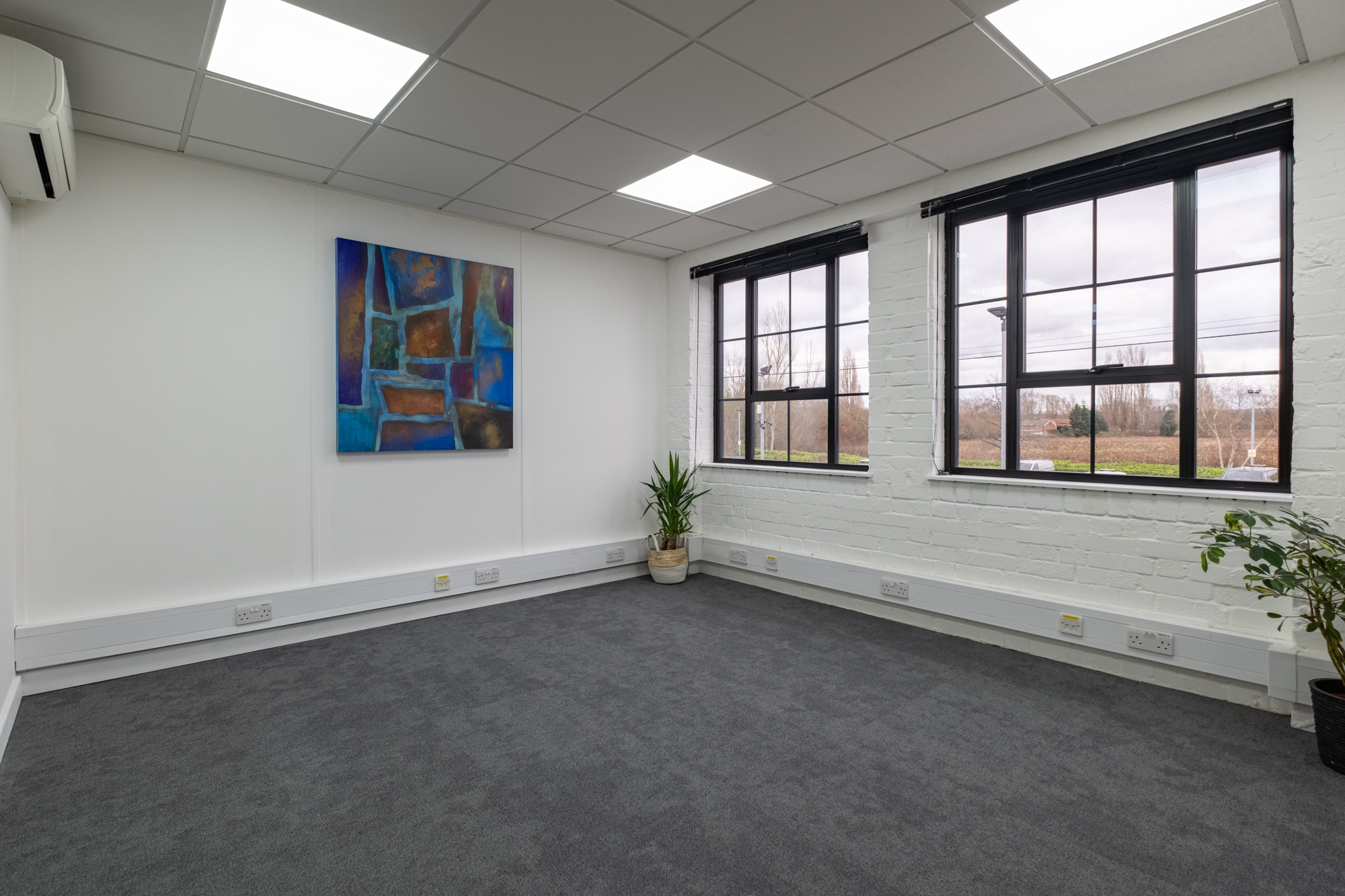 Office 6 & 7, First Floor, 3 Tannery House - 662FT² 10 Medium Office in Tannery Business Centre On The 1st Floor- Second Room
