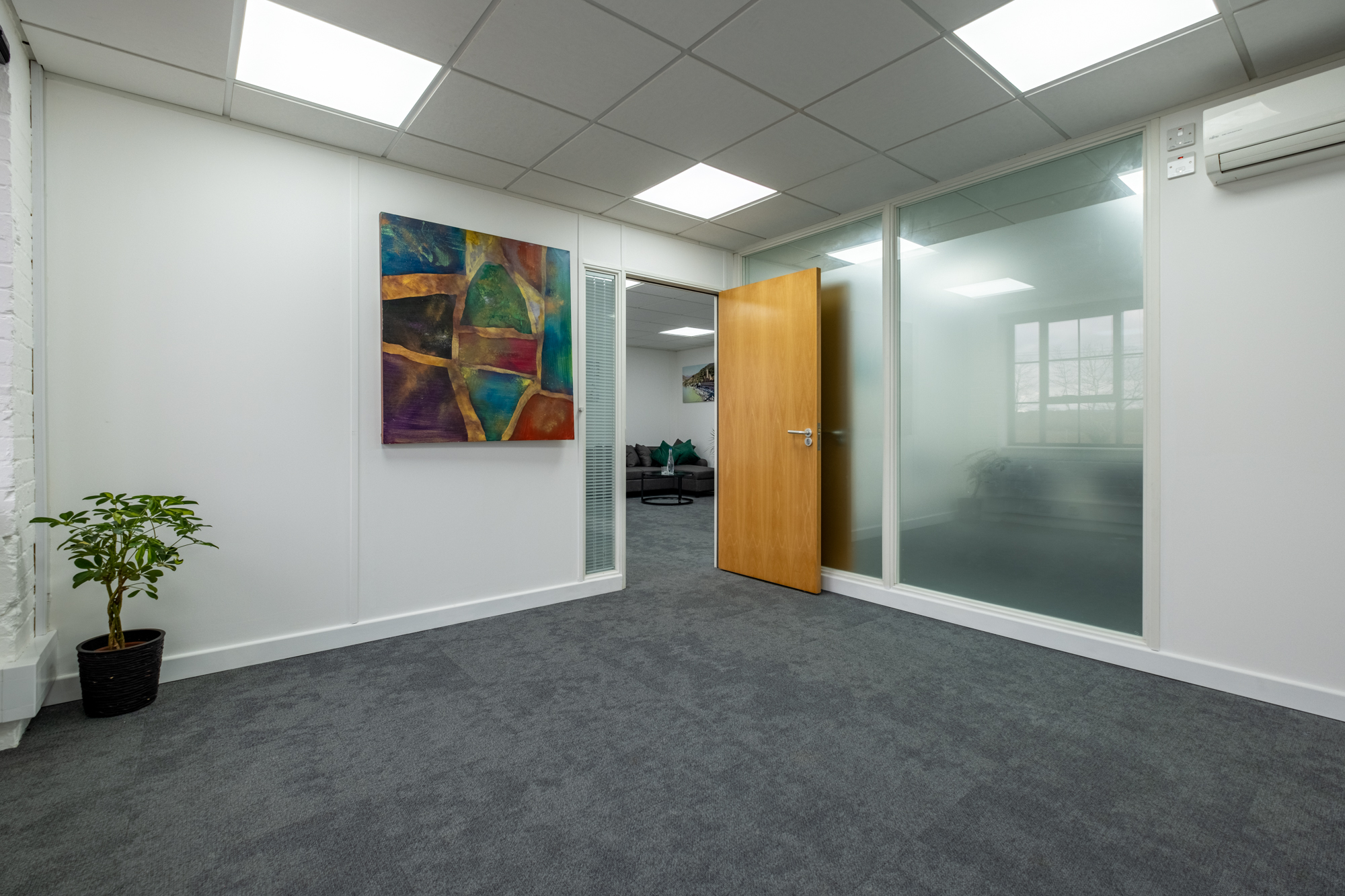 Office 6 & 7, First Floor, 3 Tannery House - 662FT² 9 Medium Office in Tannery Business Centre On The 1st Floor- Second Room