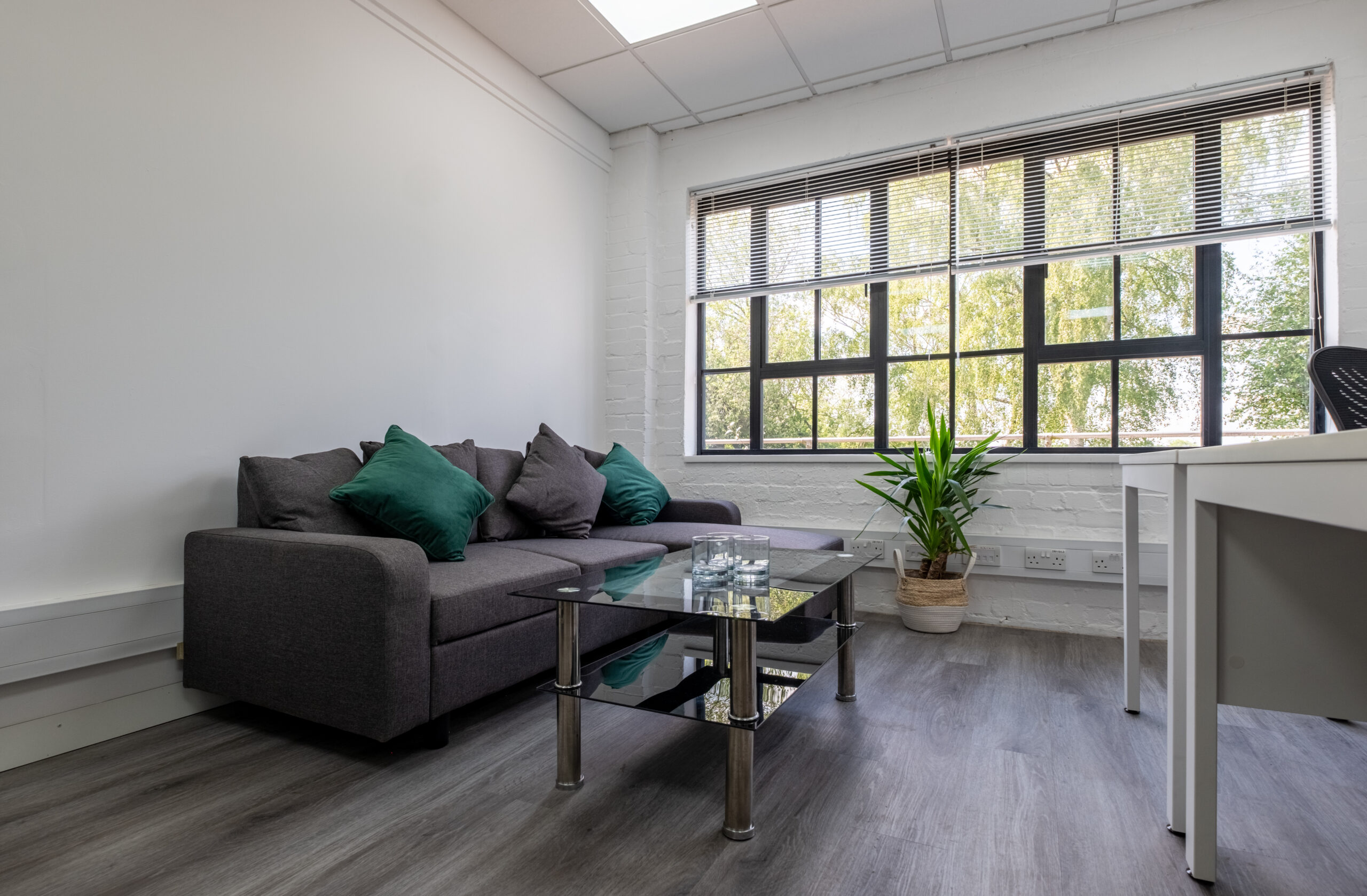 Office 5, Ground Floor, 4 Tannery House - 269FT² 5 Office in the Business centre at Tannery Studios