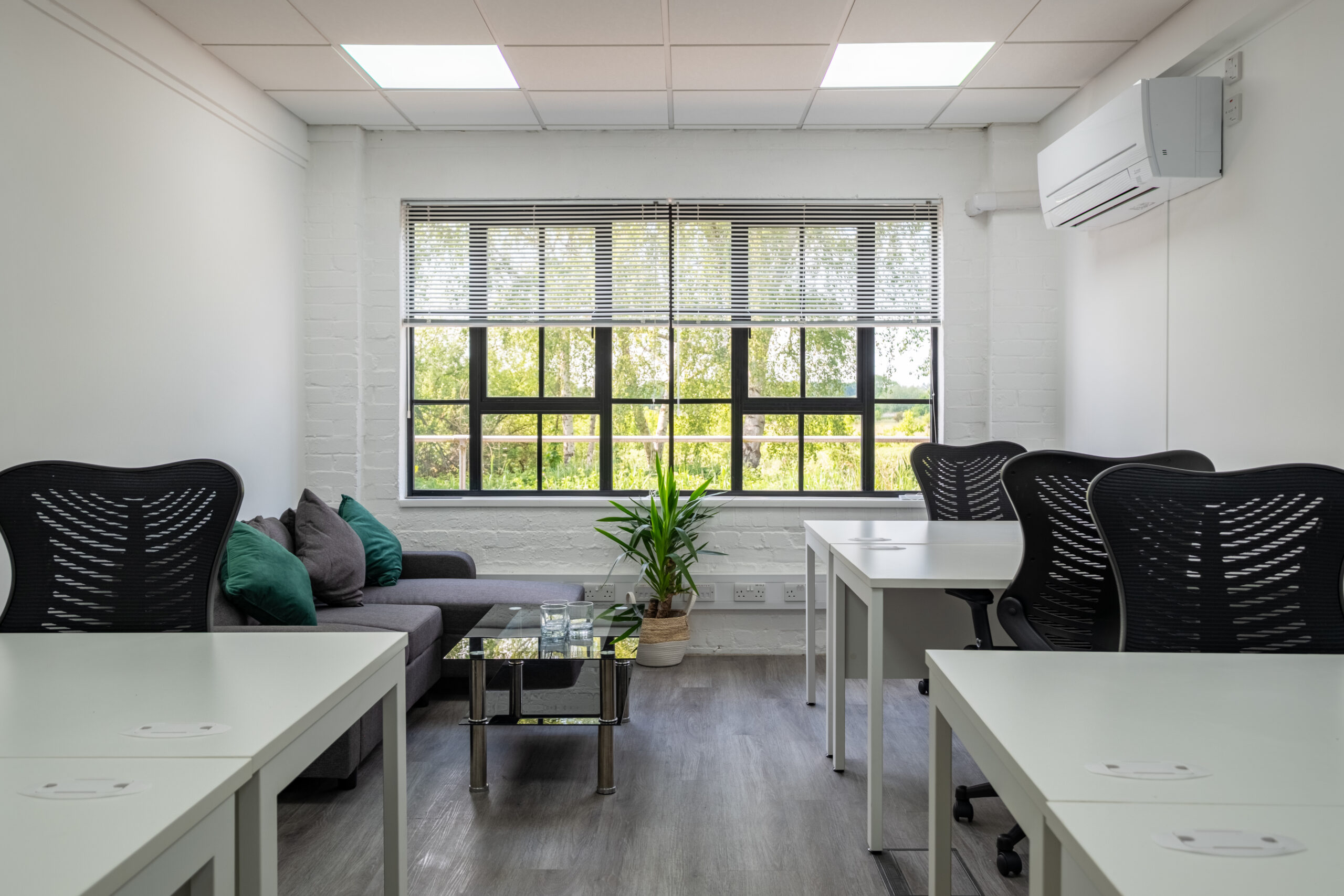 Office 5, Ground Floor, 4 Tannery House - 269FT² 2 Modern office with natural light.